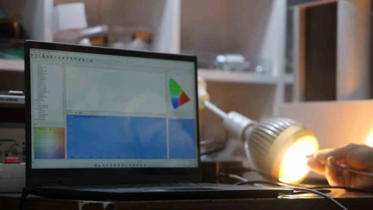 Türk bilim adamı, güneş ışığına ihtiyaç duymayan tarım cihazı geliştirdi