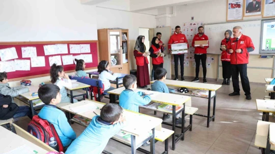 Türk Kızılay'ından 'Türk Malı Haftası'  etkinliği