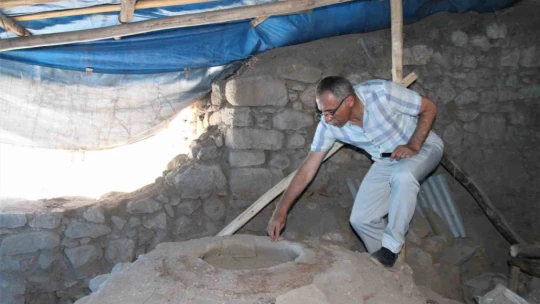Türkiye'de benzeri yok, 700 yıllık metal atölyesi keşfedildi
