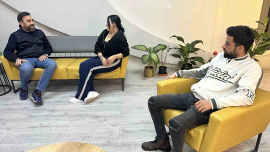 Ünlü solist, sağlıklı olmak ve kamera önünde fit görünmek için İstanbul'dan Elazığ'a gelerek ameliyat oldu