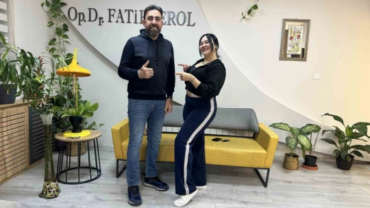 Ünlü solist, sağlıklı olmak ve kamera önünde fit görünmek için İstanbul'dan Elazığ'a gelerek ameliyat oldu