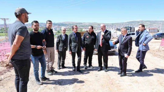 Vali Toraman: '2 bin 661 konutu teslim ettik, 5 bin 155'inin de inşaatına başlandı ve devam ediyor'