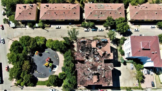 Yangın 3 saat sonra kontrol altına alınmıştı, hasar gün doğunca ortaya çıktı