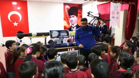 Yerli Malı Haftasında milli roket, robot ve dronlar sergilendi