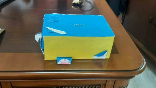 Yetim çocuk, biriktirdiği paraları yetim çocuklara bağışladı