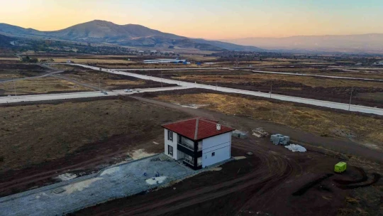 Yıllık 4 bin 500 ton kırmızı etin üretileceği Elazığ Besi OSB'de yer tahsisleri başladı