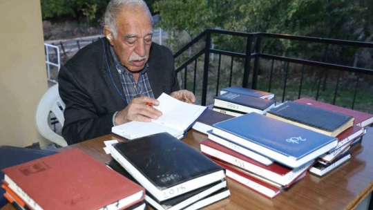Yok böyle günlük: 40 yıldır olan biten her şeyi kayda alıyor