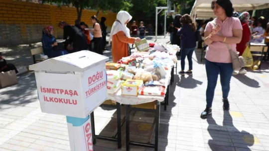 Yüzlerce öğrenci ve veliden anlamlı etkinlik