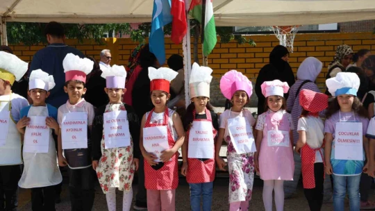 Yüzlerce öğrenci ve veliden anlamlı etkinlik