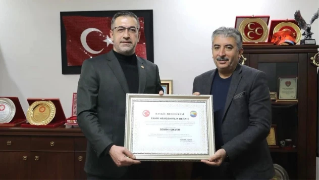 Işıkver'e Fahri Hemşehrilik Beratı