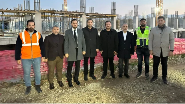 Nazırlı'dan Tebrik Çiçeği