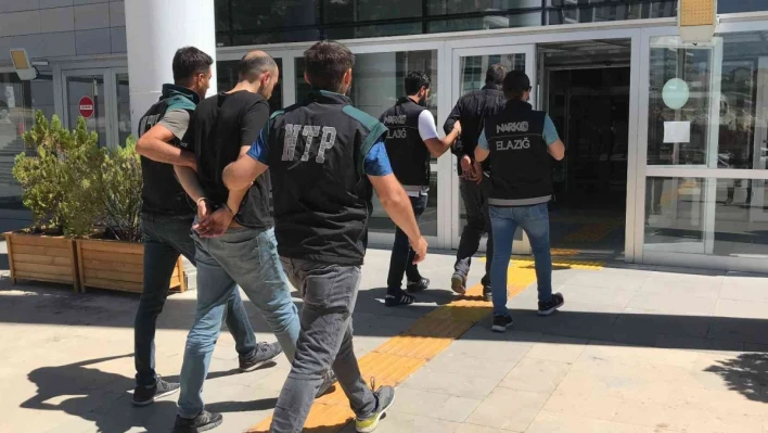 Elazığ'da uyuşturucu taciri 2 şüpheli tutuklandı

