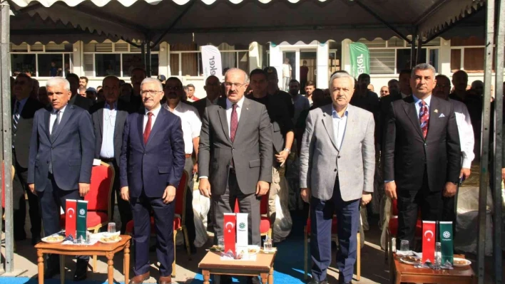 Elazığ'da şeker pancarı alım kampanyası başladı

