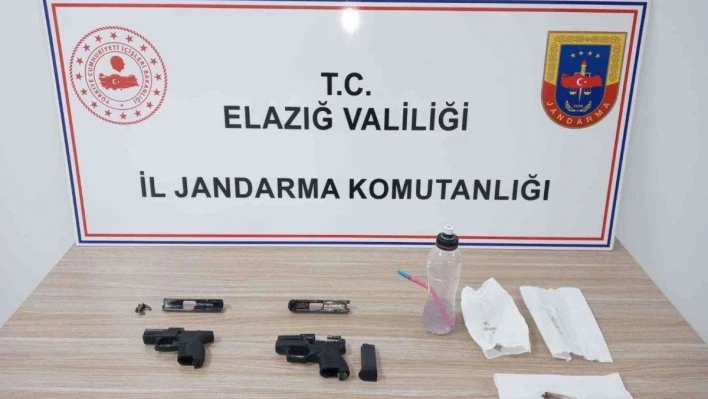 Elazığ'da ruhsatsız silah ele geçirildi

