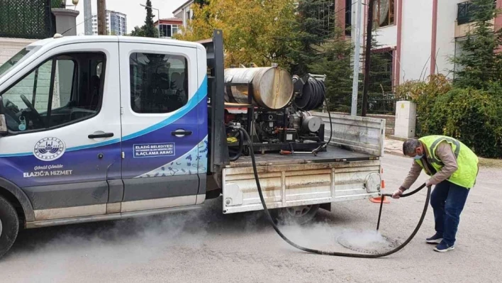 Elazığ'da  larva ile mücadele çalışmaları sürüyor

