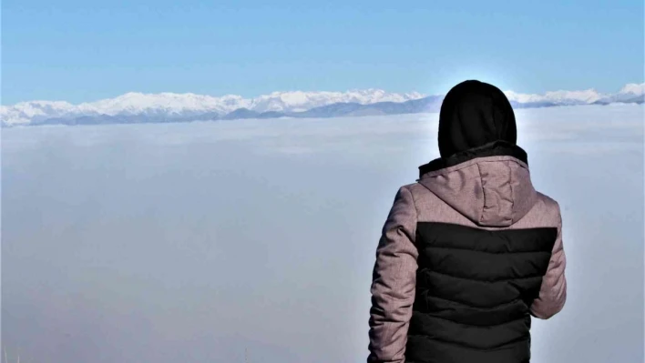 Elazığ ve Keban Baraj Gölü sis denizinde kayboldu

