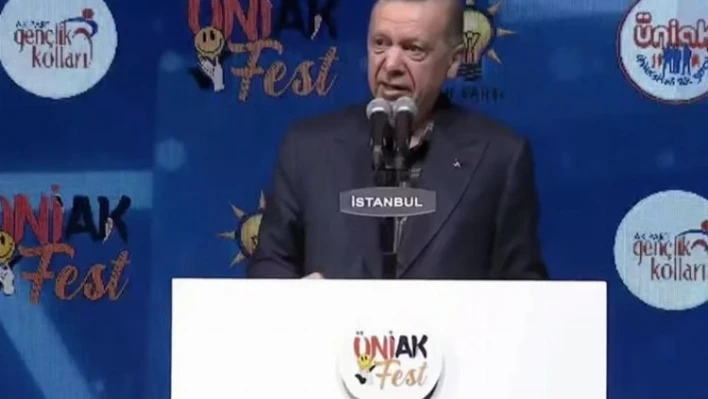 Erdoğan İstanbul'da gençlerle bir araya geldi