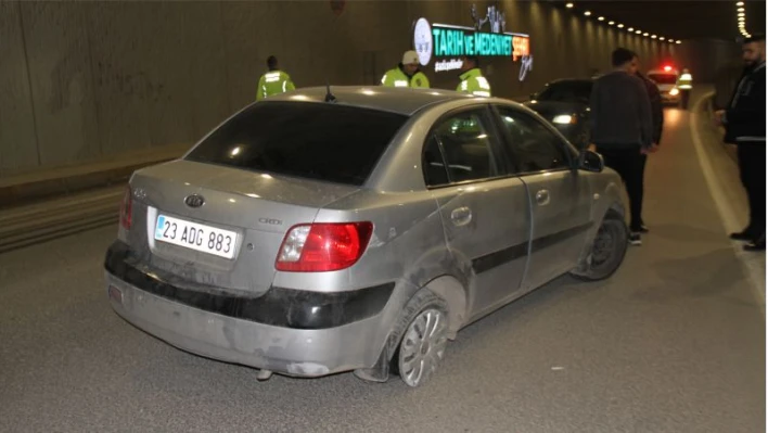 Elazığ'da kaza yapan sürücü olay yerinde kaçtı: 1 yaralı

