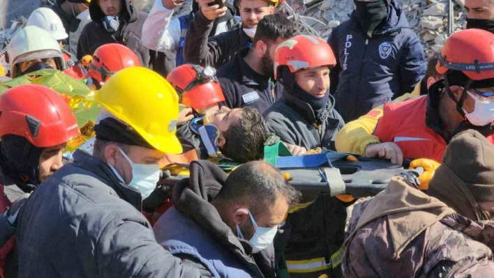 152 saat sonra kurtarılan Ahmet'in ilk sözleri 'Amca su istiyorum' oldu

