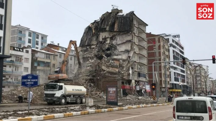 Elazığ'da Ağır Hasarlı Bina Sayısı 228'e Ulaştı