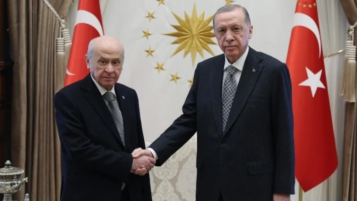 Cumhurbaşkanı Erdoğan, Bahçeli'yi Külliye'de kabul etti