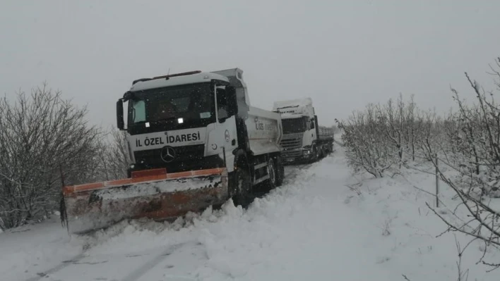 Elazığ'da  kapalı köy yolu kalmadı

