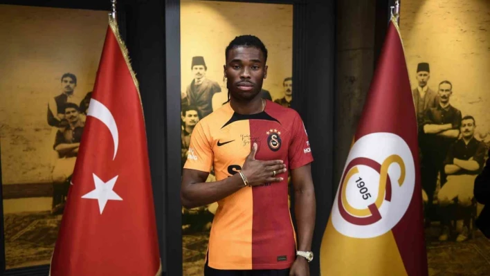 Galatasaray, Adekugbe'yi açıkladı

