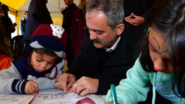 167 bine yakın depremzede öğrencinin nakilleri yapıldı