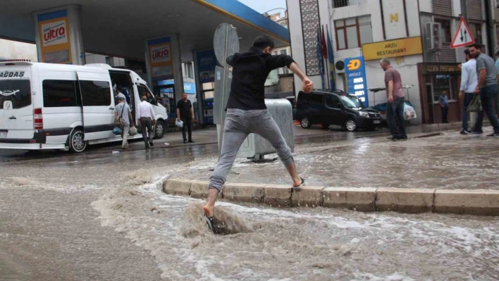 Meteorolojinin Elazığ için yağış uyarısı sürüyor

