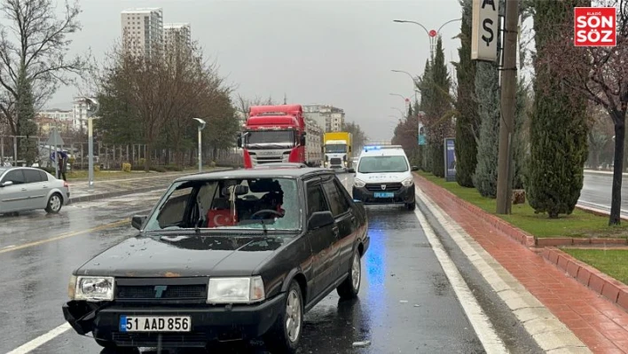 Elazığ'da otomobilin çarptığı çocuk yaralandı

