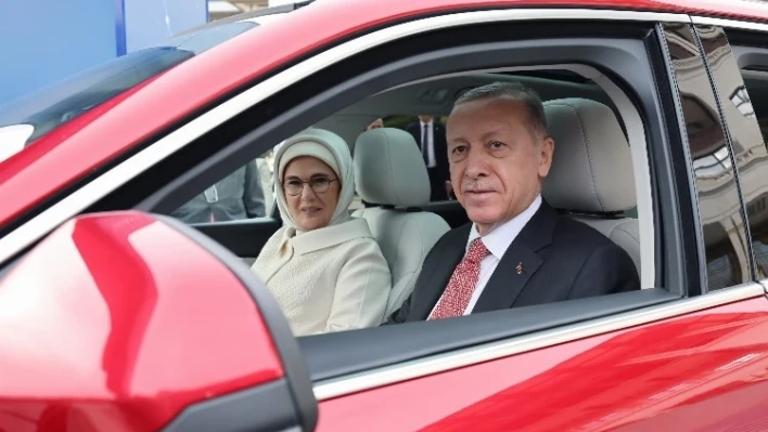 Togg'da ilk teslimat Erdoğan ailesine yapıldı... Bizde torpil yok!