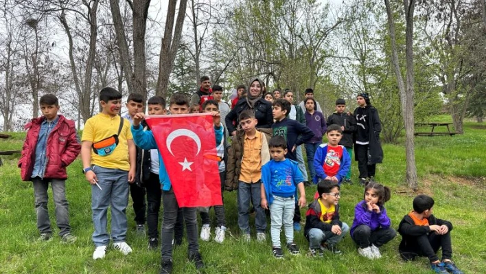 Elazığ'da depremzede çocuklara doğal terapi

