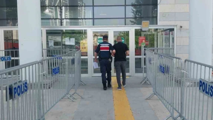 Elazığda kesinleşmiş hapis cezası bulunan şüpheli yakalandı

