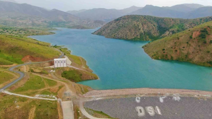 Kuraklığın vurduğu baraj yağışlarla birlikte yeniden canlandı

