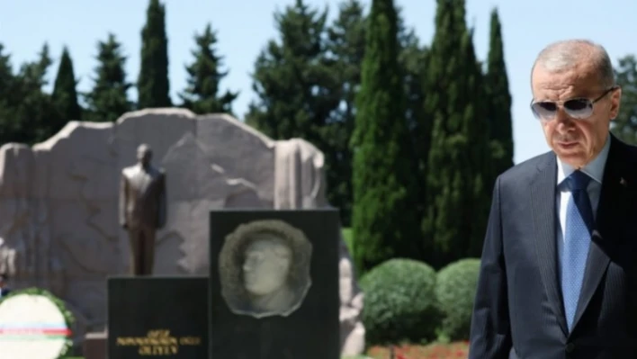 Aliyev'in kabriyle şehitliklere Erdoğan'dan ziyaret