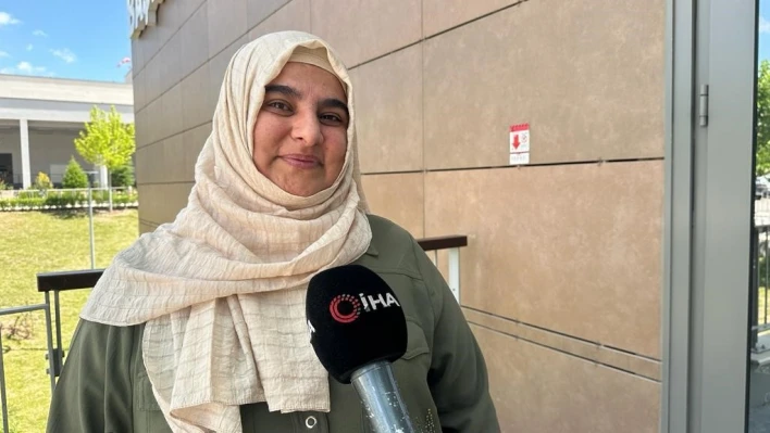 Şehit Fethi Sekin'in kardeşi Fikriye Sekin: 'Polislerimizin, askerlerimizin ve kimlerin emeği varsa ellerinden, ayaklarından öpüyorum'

