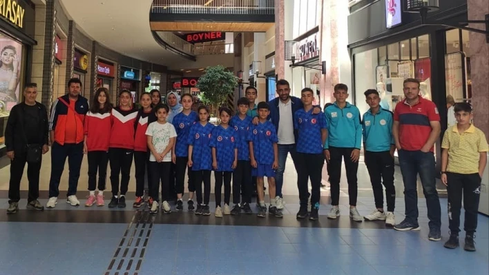 Elazığ takımı atletizmde 7 madalya kazandı
