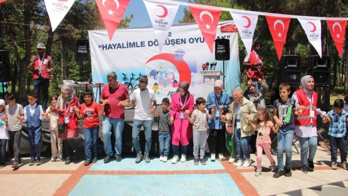 Elazığ'da 'Hayalimle Dönüşen Oyuncak Projesi'nde dereceye girenler ödüllendirildi
