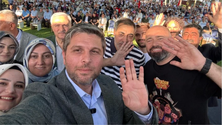 Bir Çocuğun Gülüşü Dünyalara Değmez mi?