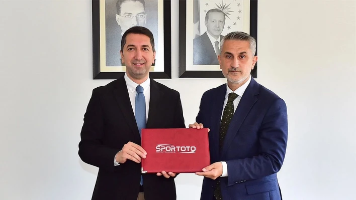 Elazığ'a 8 yeni futbol sahası