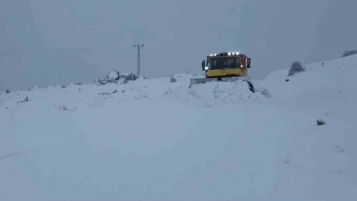 Elazığ'da 106 köy yolu ulaşıma kapandı