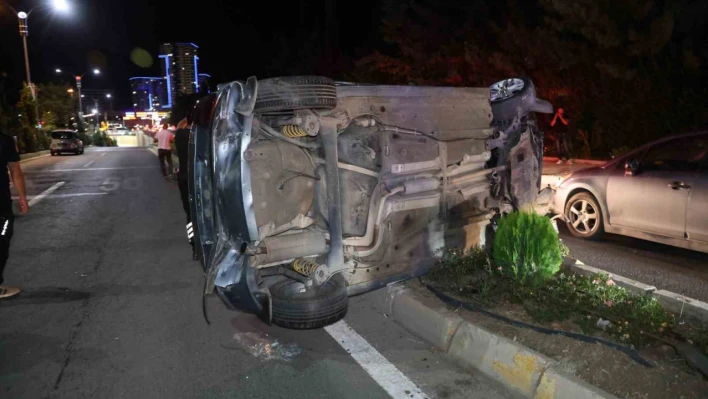 Elazığ'da trafik kazası: 4 yaralı