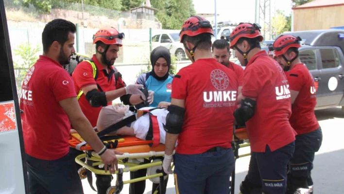 Elazığ'da yangın tatbikatı gerçeğini aratmadı