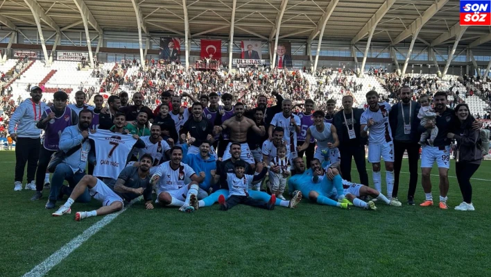 Elazığspor geriden gelip puanı alıyor