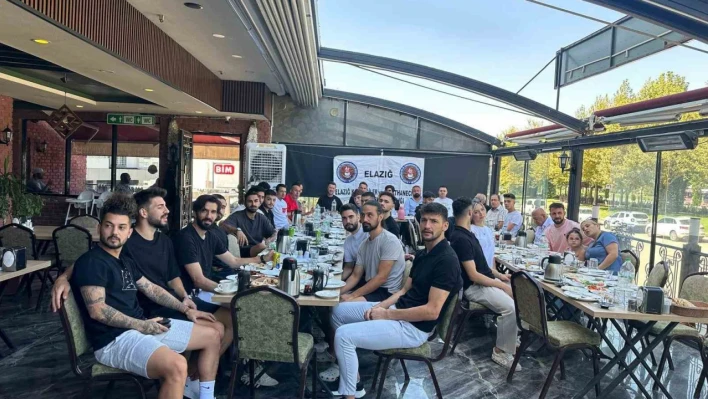 Elazığspor maç öncesi bir araya geldi