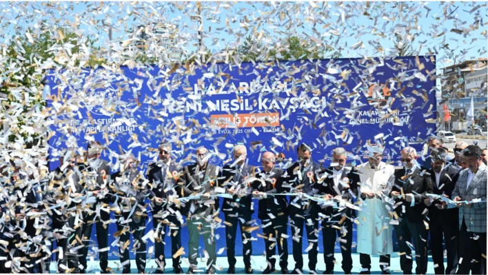 Ne çok bekledik,ne de saçlarımızda aklar oldu.