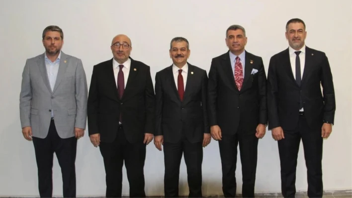 Siyasetin Birleştirici İsmi Semih Işıkver