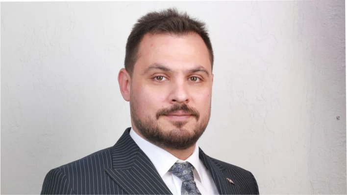 Sizler, Türkiye'nin yarınlarını inşa edeceksiniz.