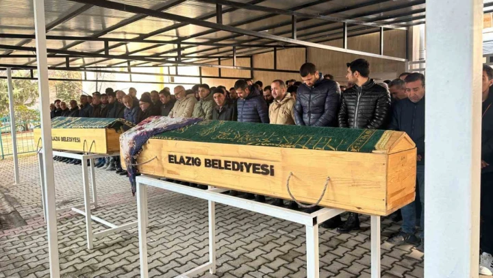Aynı gün aynı hastalıktan babası ve kayınvalidesini kaybetti
